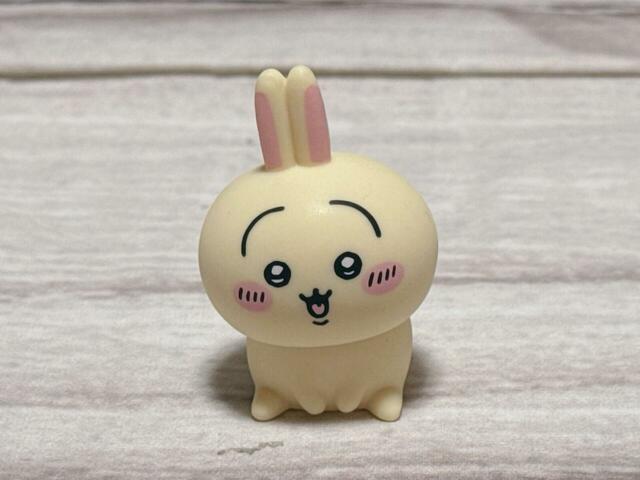 2個目のうさぎはオープンマウスの表情です。首をやや傾げたポーズがかわいい〜！
