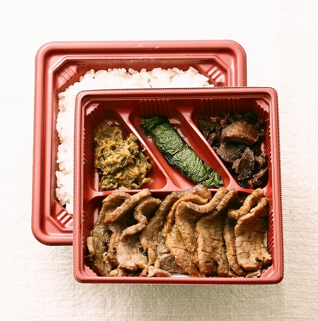 「牛たん弁当ミックス」（1,380円）