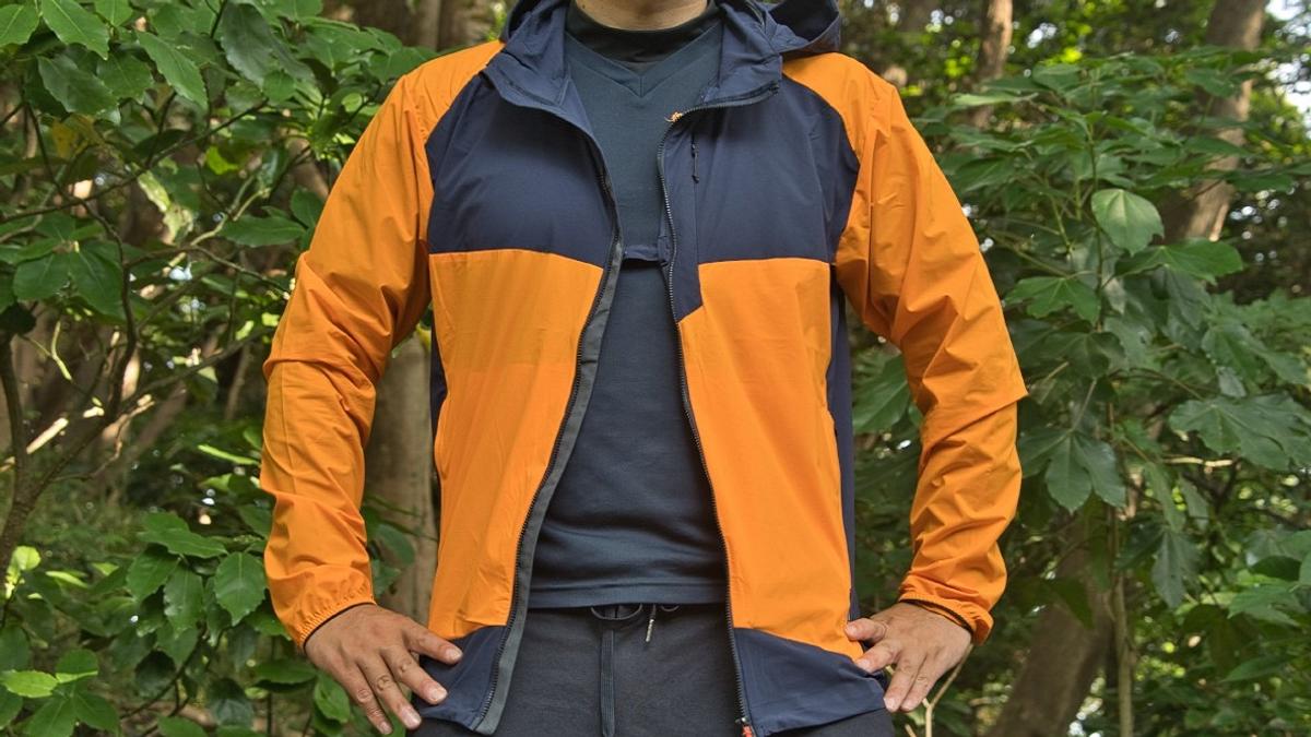 ワークマン、ありがとう。この高機能な「超撥水アウター」が2500円は