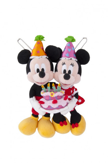 11 18はミッキーとミニーの誕生日 Tdr限定でお祝いのペアグッズが登場 ディズニー特集 ウレぴあ総研