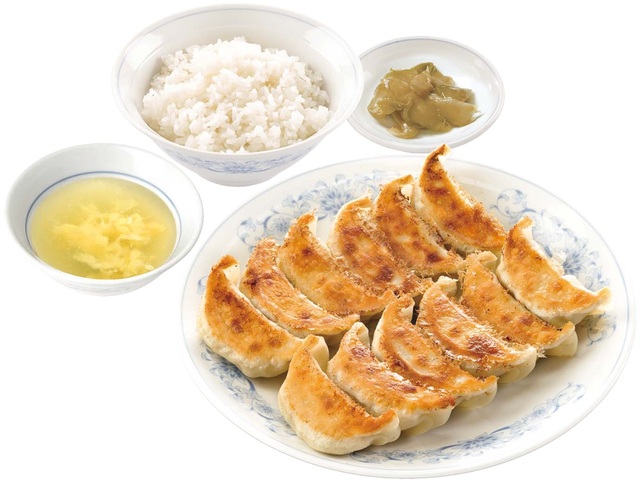 【ぎょうざの満洲のメニュー売上ランキング 7位】「ダブル餃子定食」870円（税込）