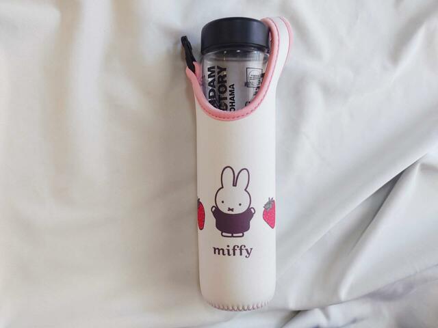 タンブラーも入るサイズ