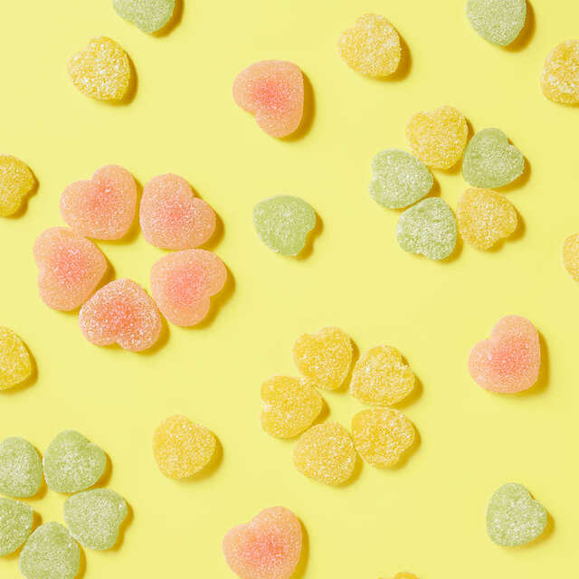 【母の日スイーツ2025／カンロ】レモン味とマスカット味は「Puré for you」限定の花びらハート型