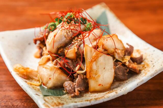 「牛タンと牡蠣のキムチ炒め」＜期間：2026年1月18日〜＞【牛タン専門店「牛タン番長」の冬季限定フェアで“厚切り牛タン＆牡蠣”が食べ放題！蒸し・炙り・揚げ・生で牡蠣の旨さを大満喫♪】