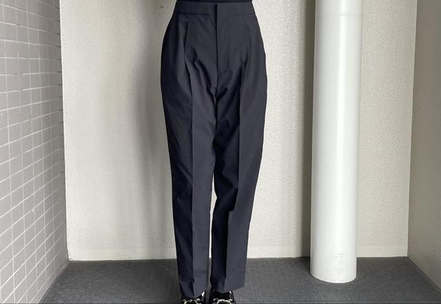 【UNIQLO 感動タックイージーパンツ セットアップ可能】Mサイズの09ブラック