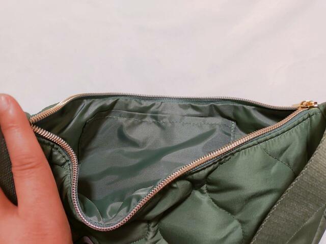 ミニポケットあり