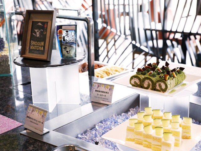 【東京ベイ東急ホテル】2のレストラン「コーラル テーブル」でのブッフェ