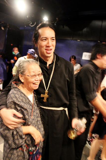 超カオスな対バン「坊主バンドvs.牧師ROCKS」の模様