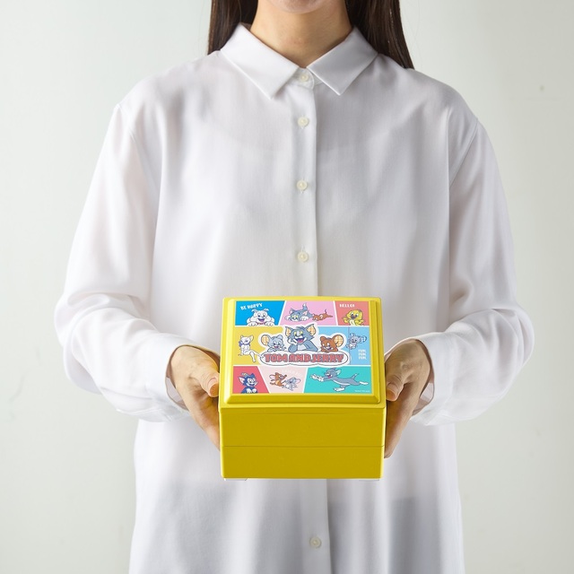 おせち・二段重「トムとジェリー」|21,900円(税込)