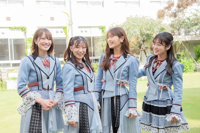 左からNMB48・小嶋花梨、上西怜、渋谷凪咲、川上千尋