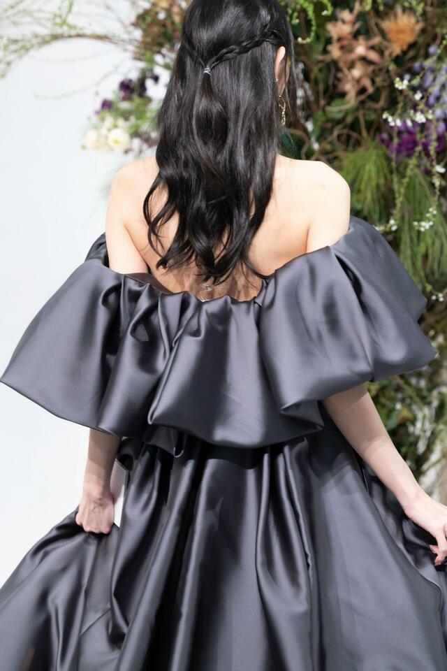 「ST」新作ウェディングドレス