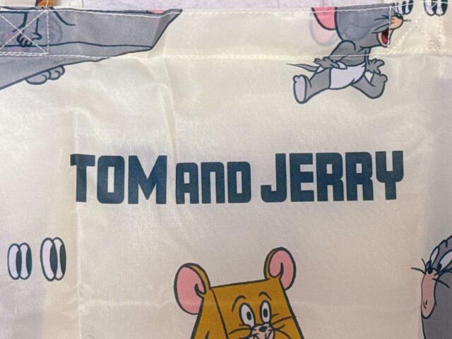「TOM AND JERRY」のロゴ入り！