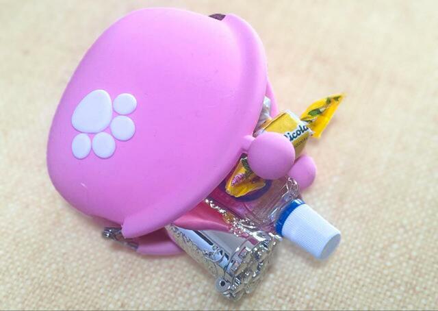 【ぽちのPOCHI シリコンがまぐち】飼い主さんの小物入れ用ポーチとしても使えます