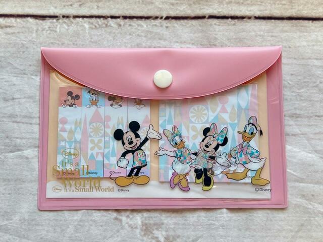 ピンクがキュートなポーチ付き！