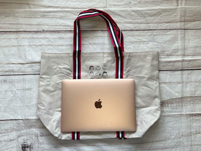 ノートPCもラクラク入るサイズ感♪