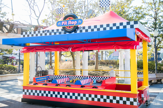 カーズのゲームブース