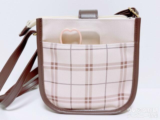 スマホは頭が出ます