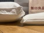 【無印良品 頭を支える 沈み込み過ぎない 洗えるパイプまくら】厚みに大きな違いがある