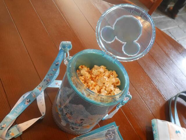 「東京ディズニーシー　25周年“スパークリング・ジュビリー”」ポップコーン、バケット付き｜3,500円