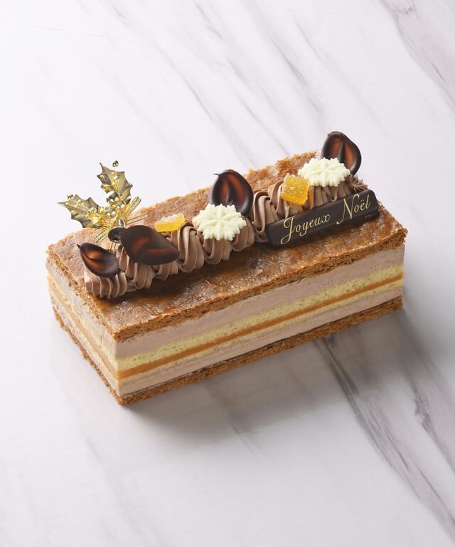 「＜フレデリック・カッセル＞ミルフイユ・エレナ」＜7,020円（約縦9×横18×高さ5cm）※限定数 120台＞【2023 銀座三越 クリスマスケーキ】