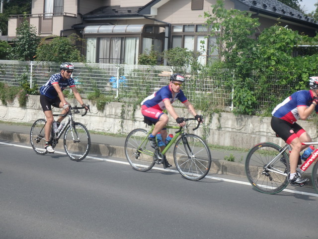 ツール・ド・東北2015/コース上では他フォンドに出場している人々とすれ違うことも