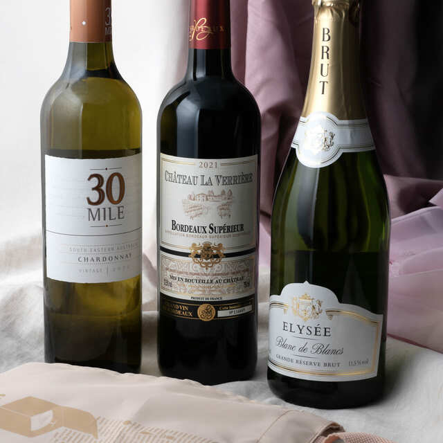【成城石井 2025年福袋】福袋の中身は「スパークリングワイン エリゼ ブランドブラン」「CH ラ・ヴェリエール ルージュ」「30マイル シャルドネ」