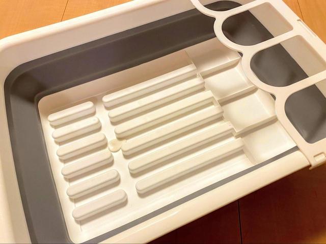 【カインズホーム 折りたたみできる 水切りバスケット】広げると深いです