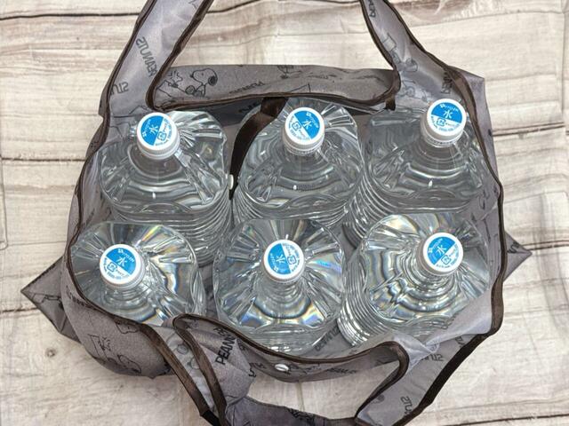 2Lペットボトルが6本入る大容量サイズ！