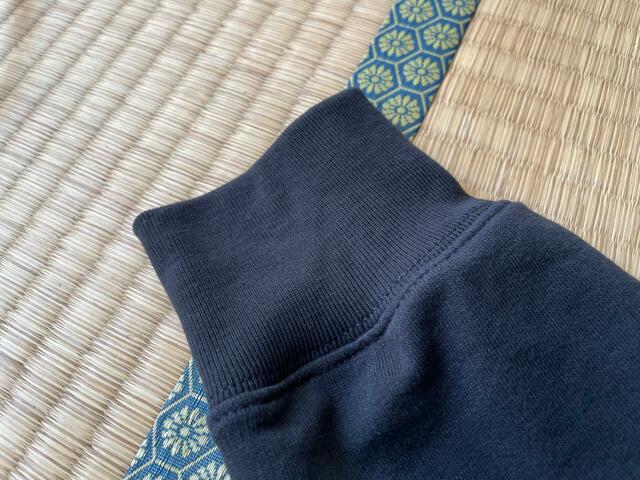 【ワークマン ストレッチライトラグランスウェット】袖口の伸びなども気になりません