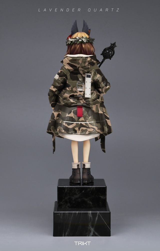 Camo Version back shot