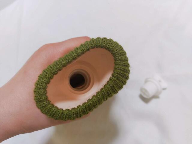 蓋は、ぐるぐると回すと外せます