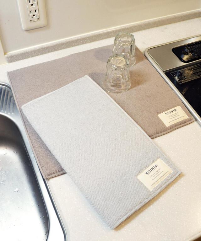 8位「抗菌防臭吸水マット2枚セット」330円(税込)