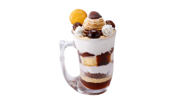 「ジョッキパフェ（月見）」＜価格：1,490円＞【びっくりドンキーに「月見てりたまマヨバーグディッシュ」や「月見デザート」が登場！びくドンの“月見メニュー”は見逃せない！】