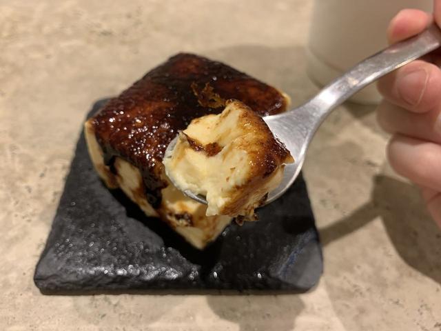 「ブリュレプリン」ほろ苦いブリュレがプリンの甘さを引き立てます