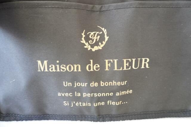 【Maison de FLEUR 10th Anniversary Book】高級感のあるプリントロゴ