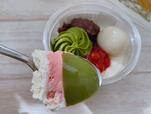 【セブン 宇治抹茶と苺のパフェ】3層を一緒にいただくのがおすすめ