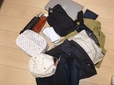 【ワークマン ジョイントバックパック スタンダードエディション】大きめのポーチ、厚手の服3枚、パソコン、ペットボトル、折り畳み傘、眼鏡コース、携帯充電器、帽子、サコッシュなどが収納できました