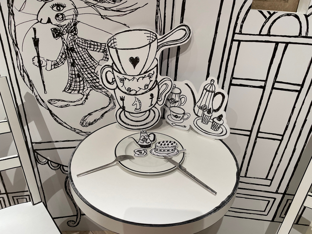 【ヒルトン東京 絵本の国のアリス スイーツビュッフェ】