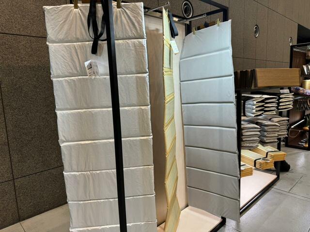 【ワークマン しっとりアウトドアマットレス】低反発ウレタンフォームが体をやさしく包み込んでくれる