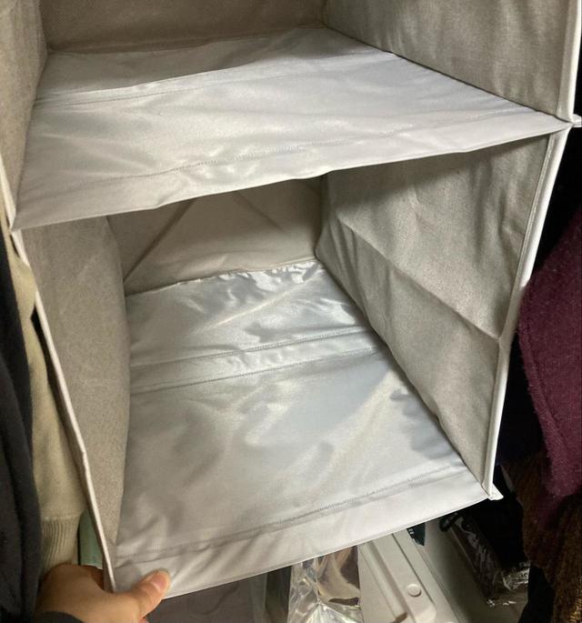 【ニトリ「吊り収納 プレッソ（5段）」】大きめサイズの段もある