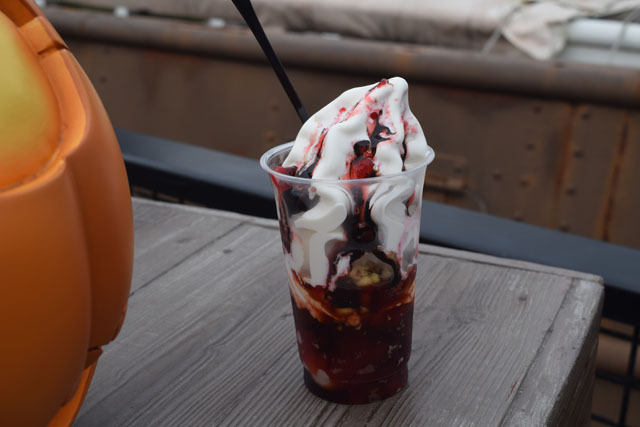 黒みつ白玉&ストロベリーゼリーサンデー