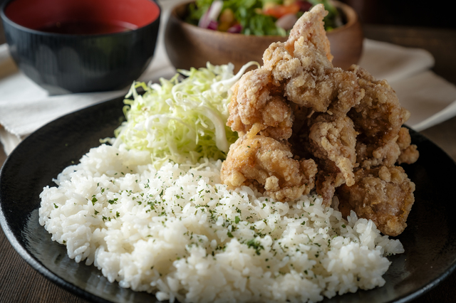 伝説のからあげメシ