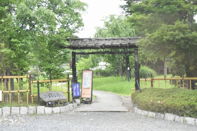 帰りに味噌工場を見学することができる