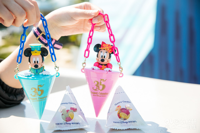 グミキャンディー、ミニスナックケース付き 各¥800