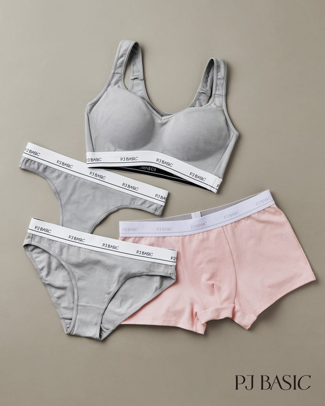 【ピーチ・ジョン「PJ BASIC」シリーズ】コットンミックスノンワイヤーブラ￥2,189　ショーツ・チーキー各￥990　メンズボクサー￥990