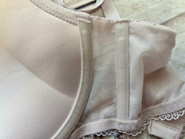 ワイヤーはソフトワイヤーなため、ラクな着け心地を叶えてくれます