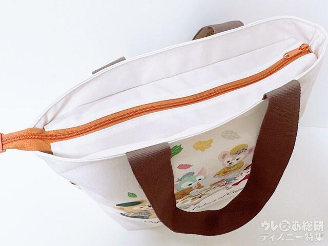 オレンジブラウンのファスナーがアクセント♪