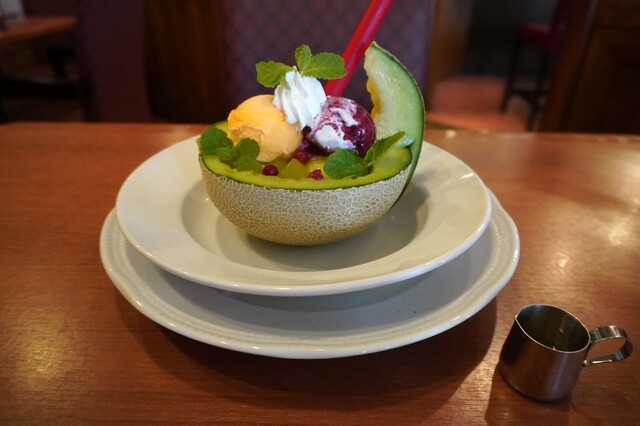 【ロイヤルホスト】「フレッシュメロンボウル〜ジンジャーシロップ添え〜」2,398円