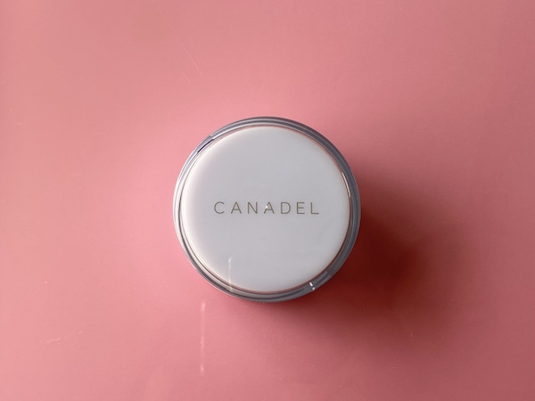 カナデル プレミアホワイト　オールインワン　3,800円(税抜)