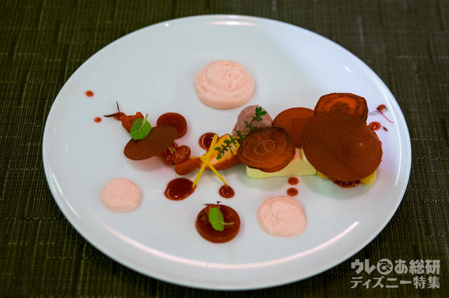 “ミニーのプレシャスモーメント・ウィズ・ユー”スタイリッシュカンナ 9,780円｜東京ディズニーランドホテル「カンナ」 